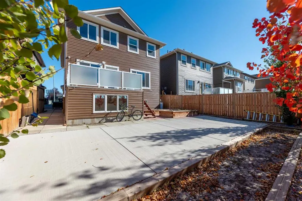 43 Saddlecreek Crescent NE
