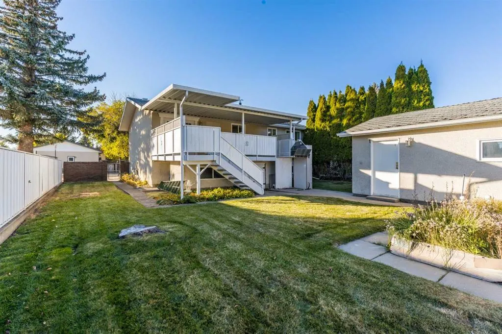 14 Rossdale Way SE