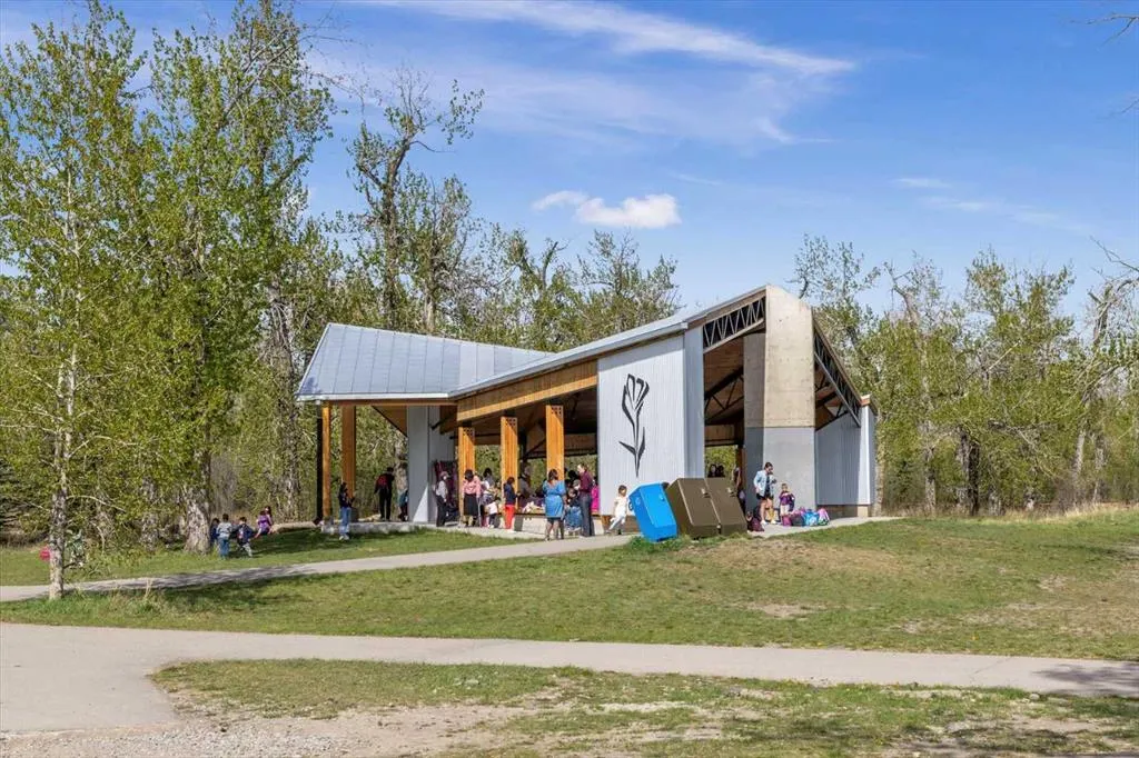 507 Shawnee Square SW