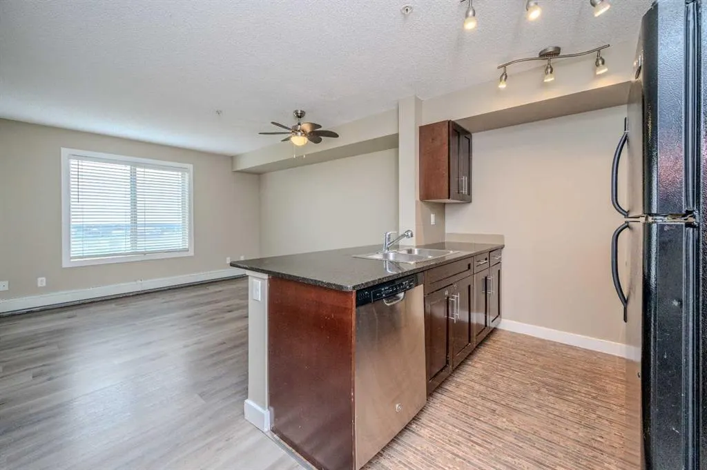 355 TARALAKE Way NE, #309