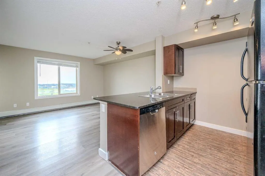 355 TARALAKE Way NE, #309
