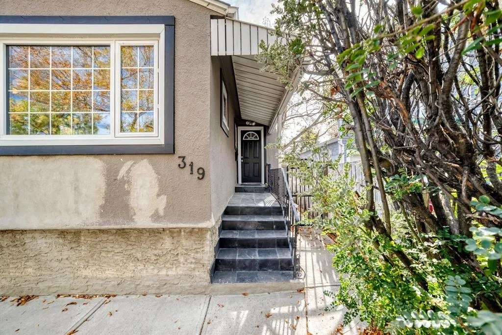 319 11 Avenue NE