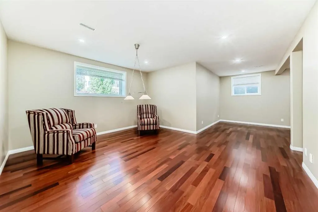 39 Arbour Estates Way NW