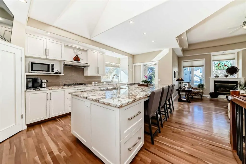 39 Arbour Estates Way NW