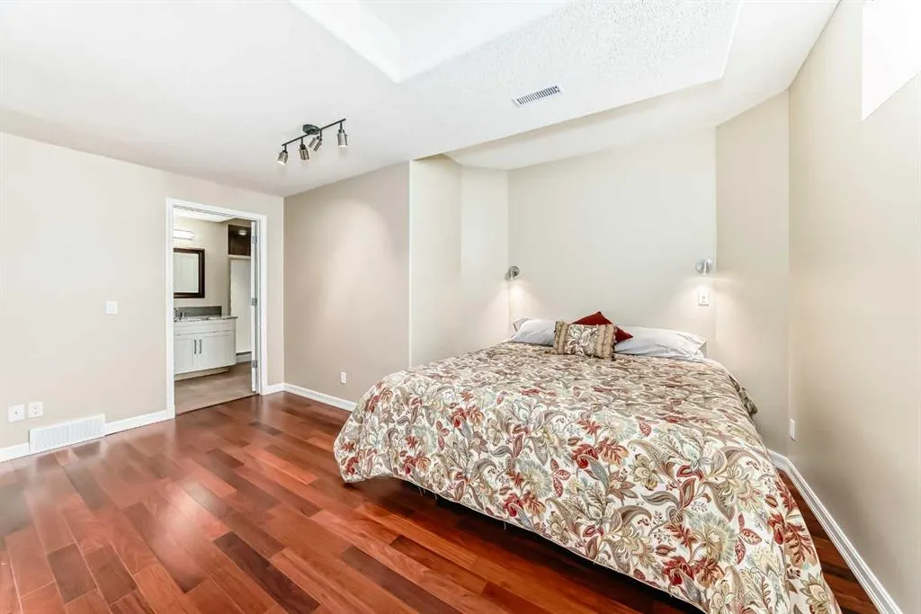 39 Arbour Estates Way NW
