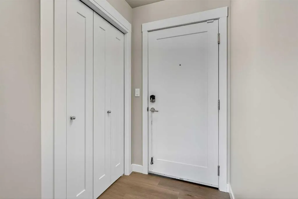 20 Walgrove Walk SE, #207