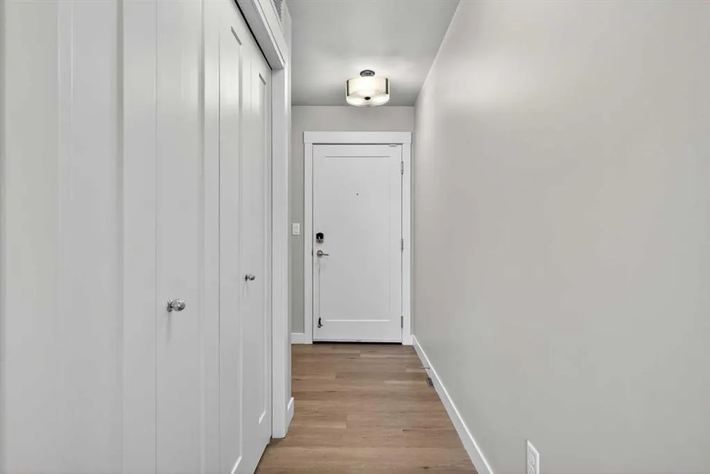 20 Walgrove Walk SE, #207