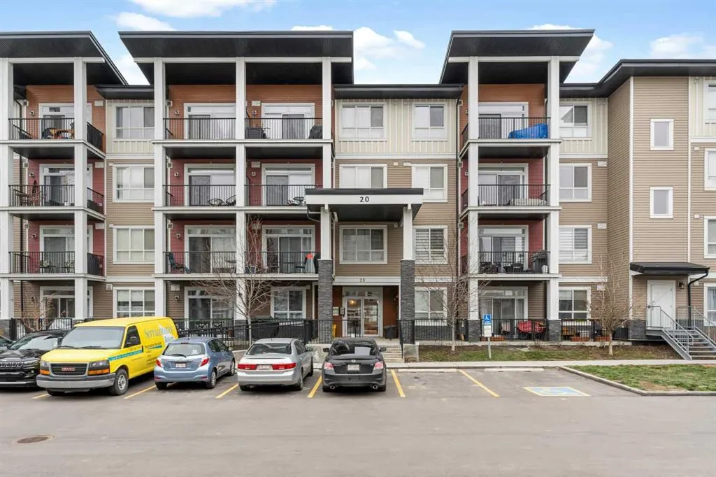 20 Walgrove Walk SE, #207