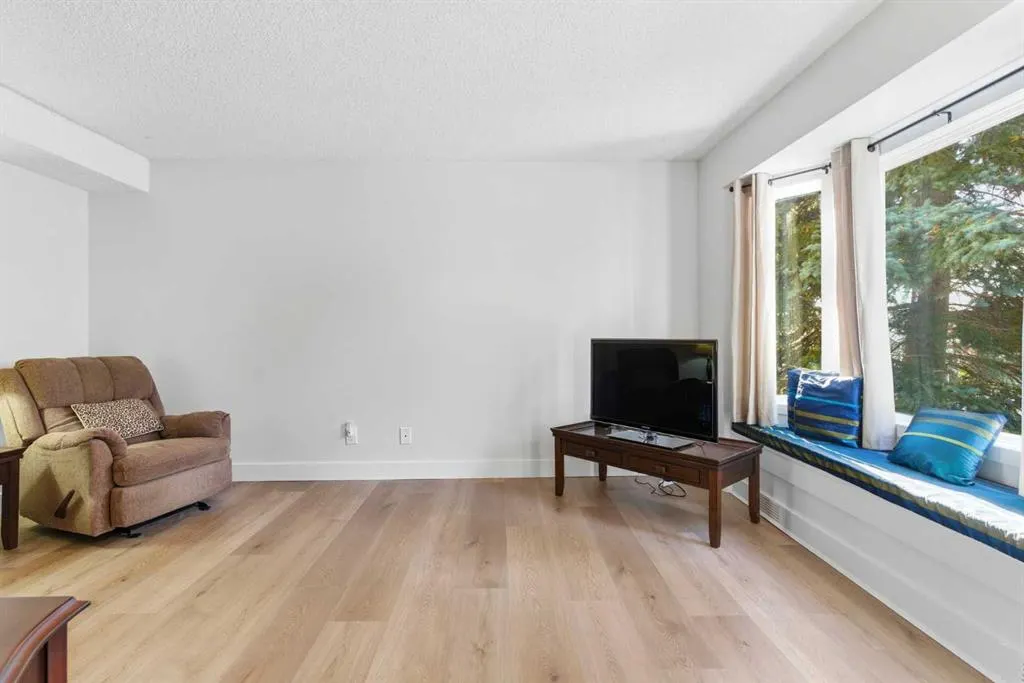 91 Deerfield Drive SE