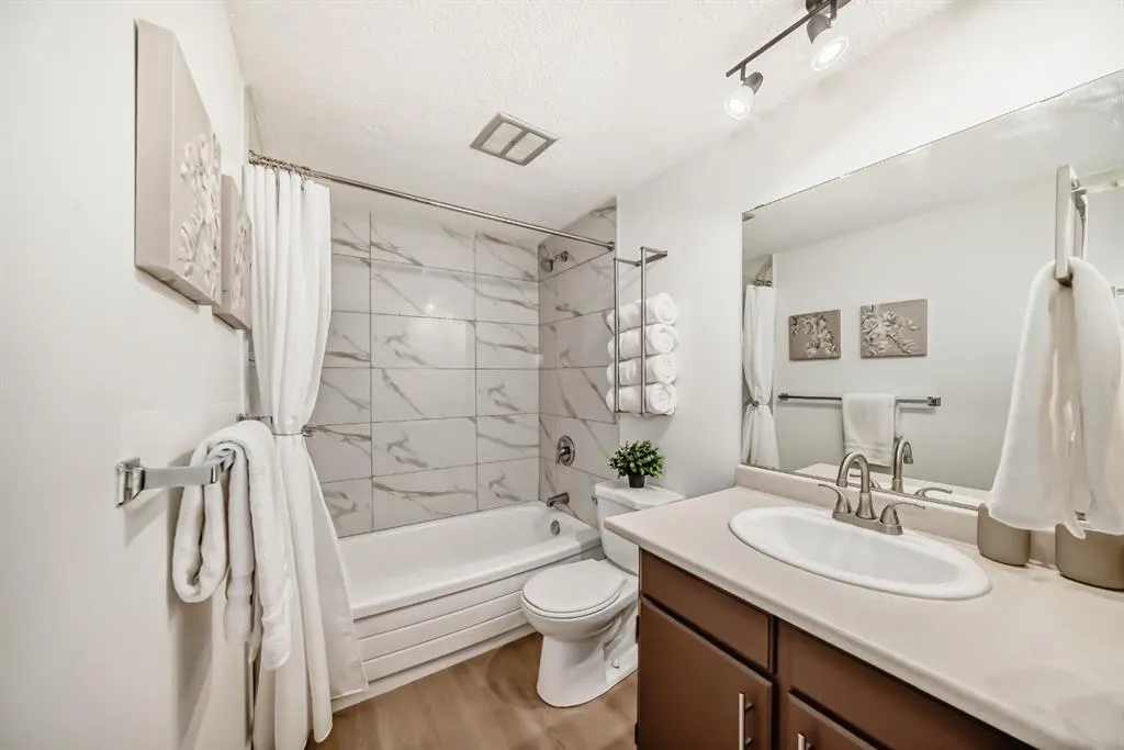 4001B 49 Street NW, #2204