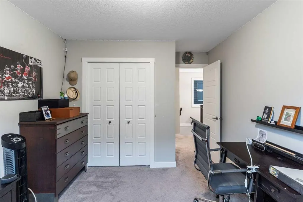141 Williamstown Park NW