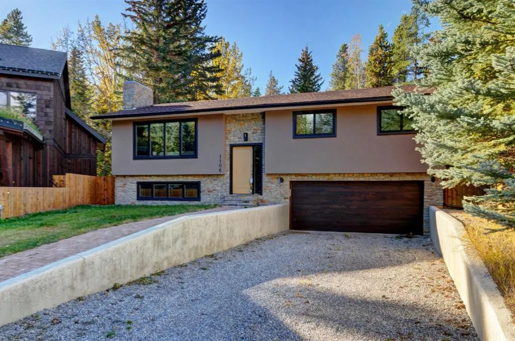 1106 Larch Place