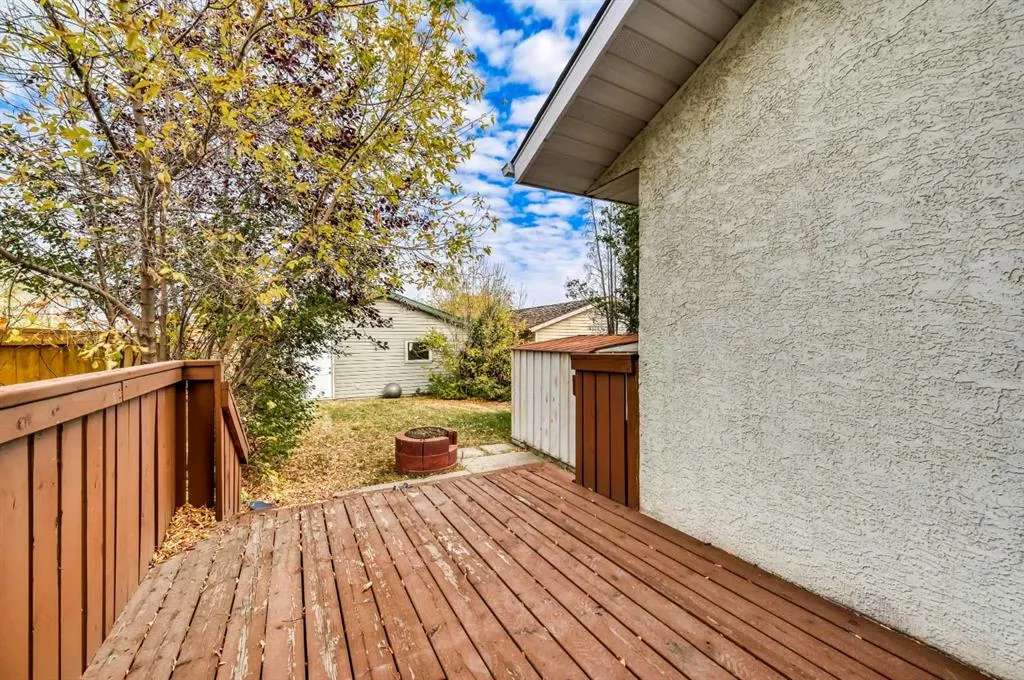 910 Erin Woods Drive SE