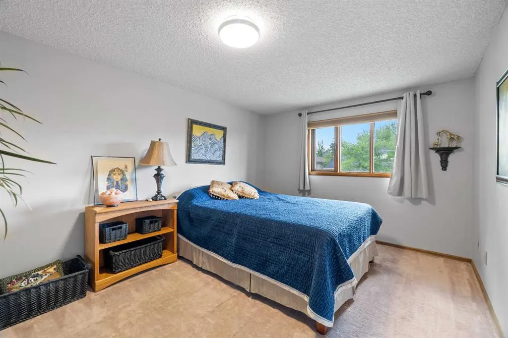 195 Bernard Drive NW