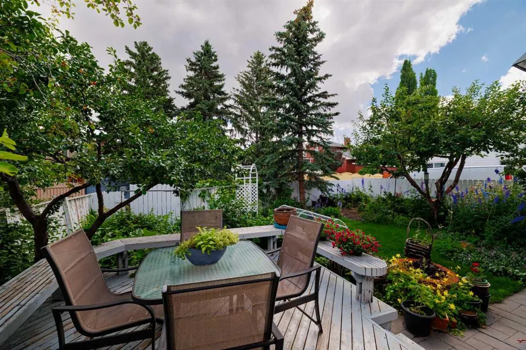 195 Bernard Drive NW