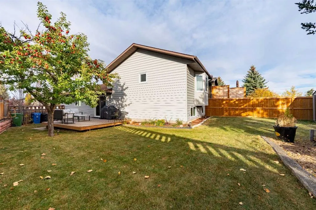 68 Macewan Glen Close NW