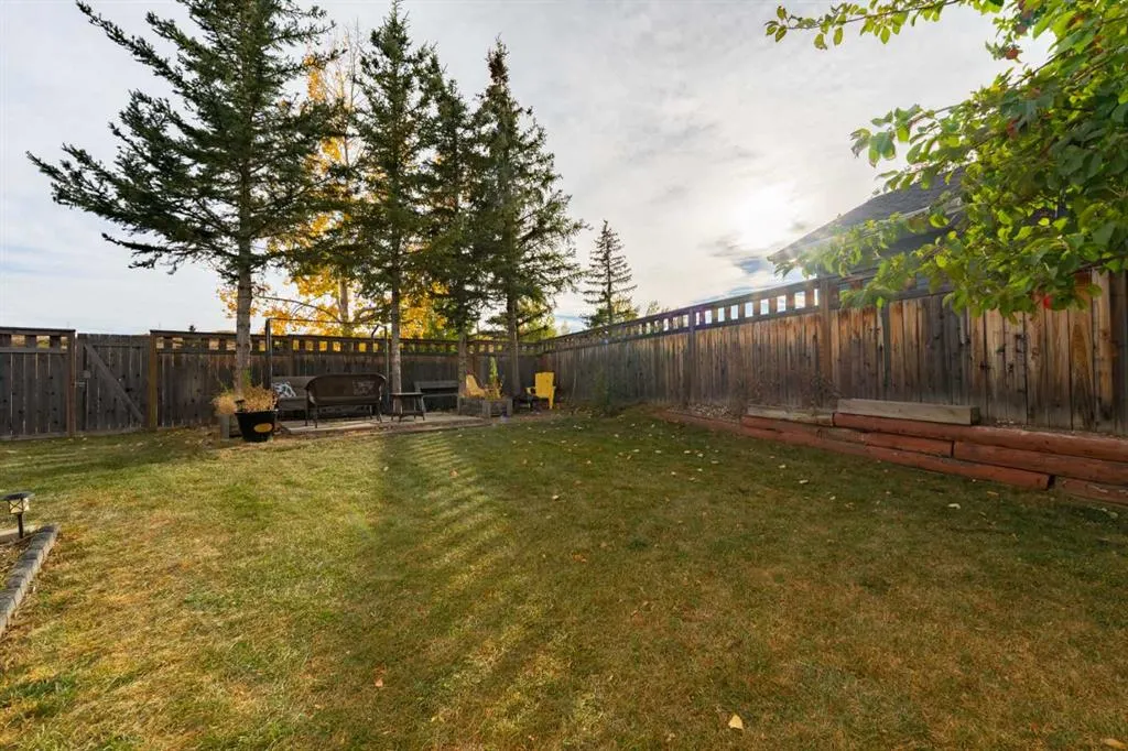 68 Macewan Glen Close NW