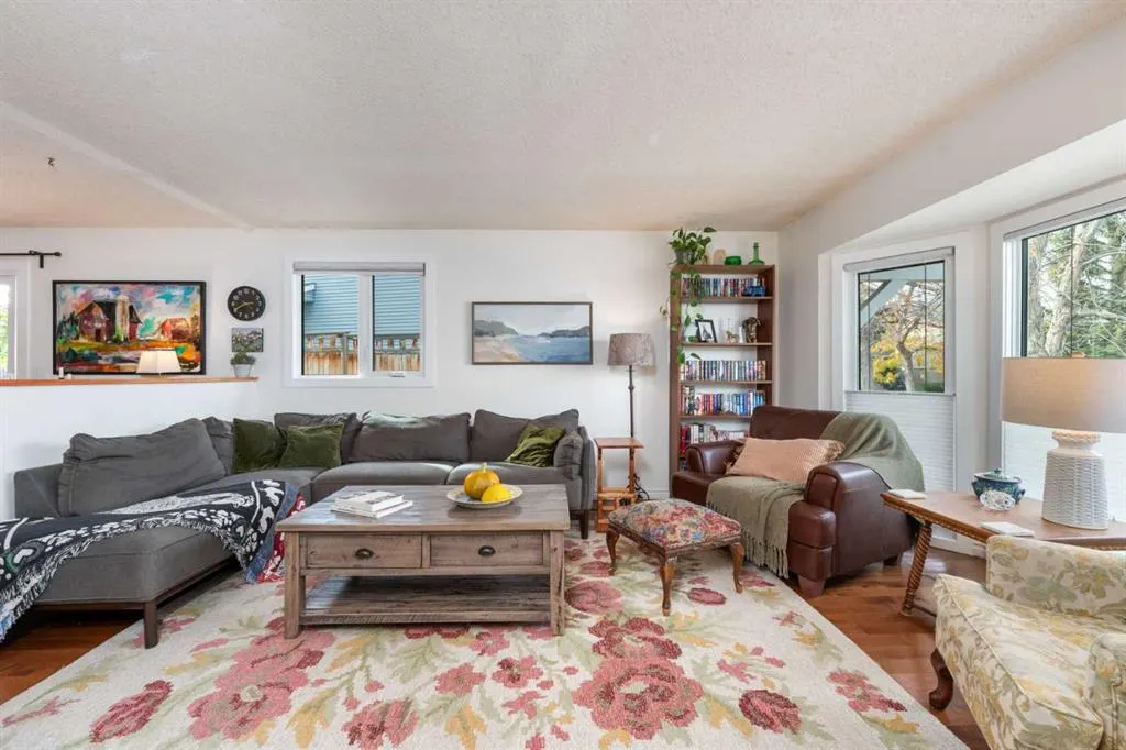 68 Macewan Glen Close NW