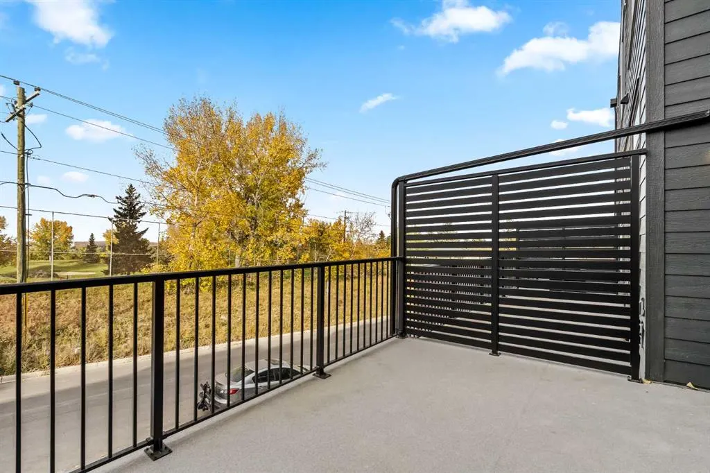 2509 Sovereign Crescent SW