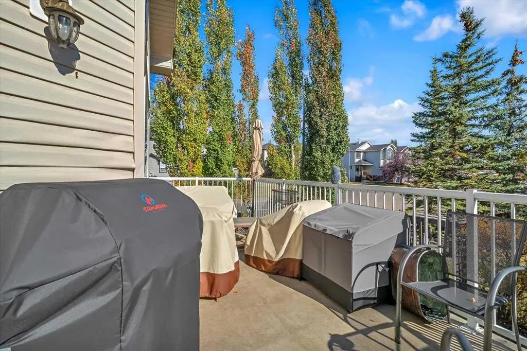 377 Crystalridge View