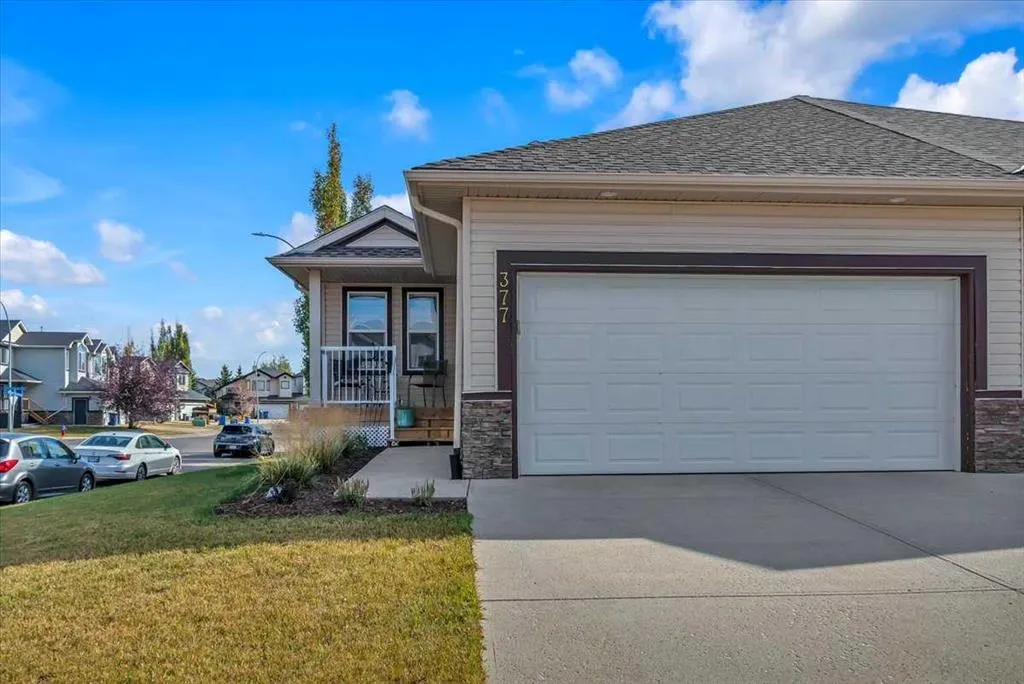 377 Crystalridge View