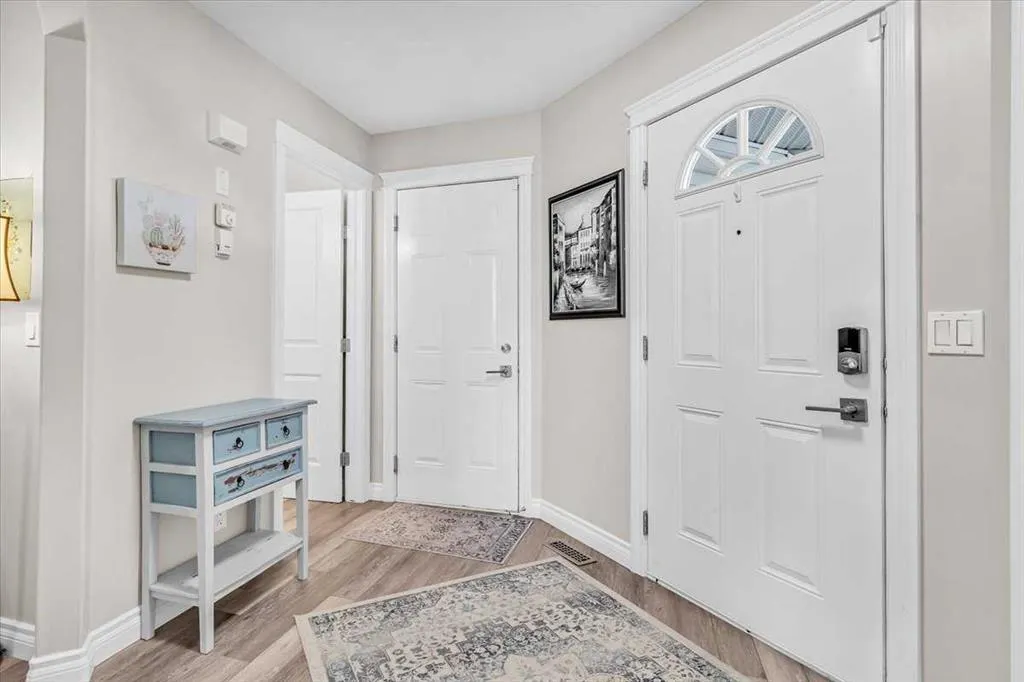 377 Crystalridge View