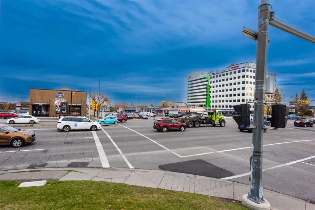 510 58 Avenue SW, #207