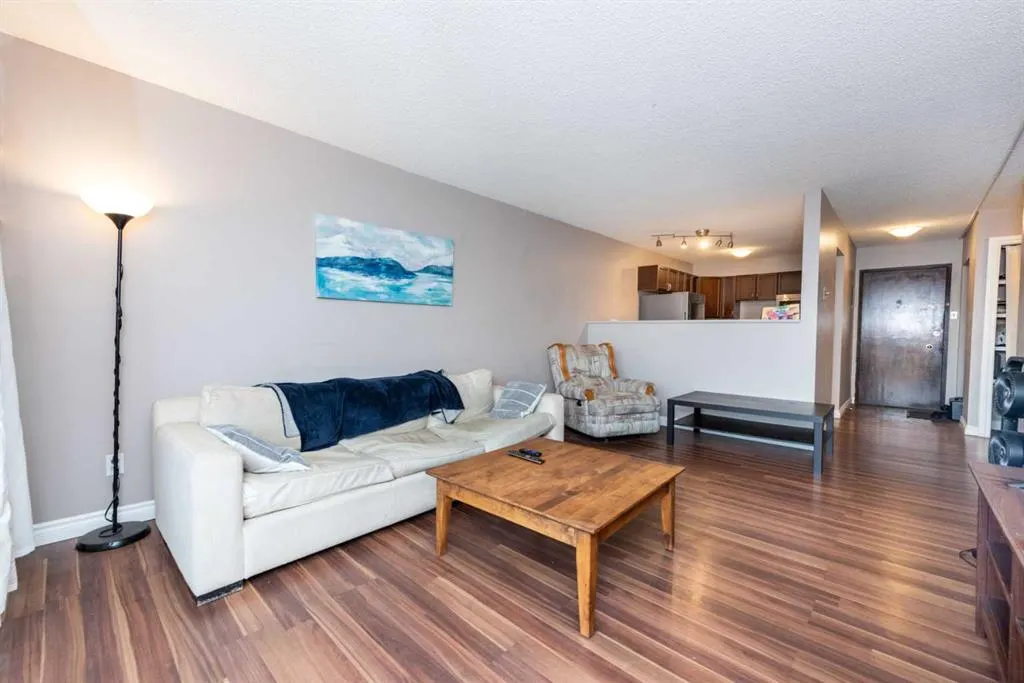 510 58 Avenue SW, #207