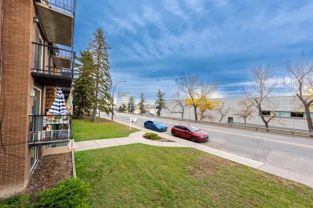 510 58 Avenue SW, #207