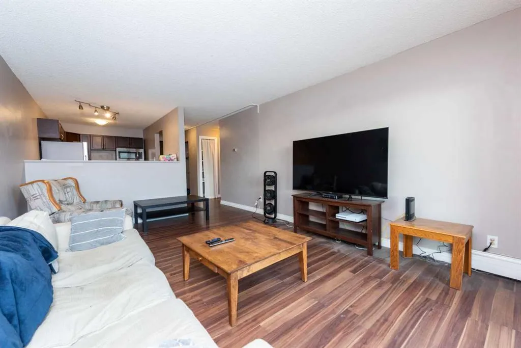510 58 Avenue SW, #207
