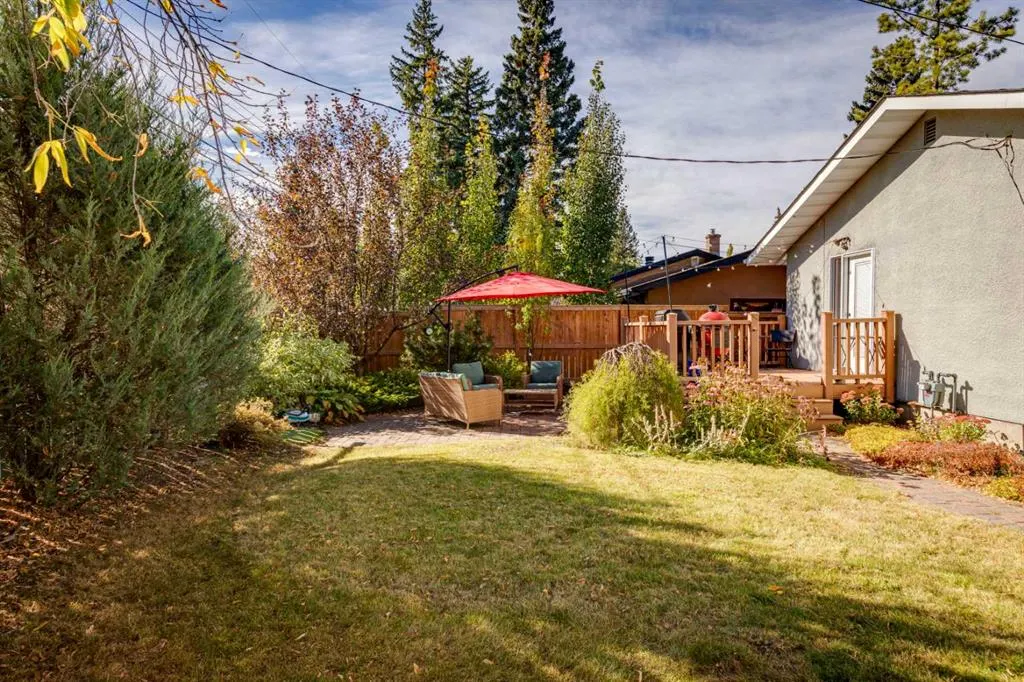114 Hallbrook Drive SW