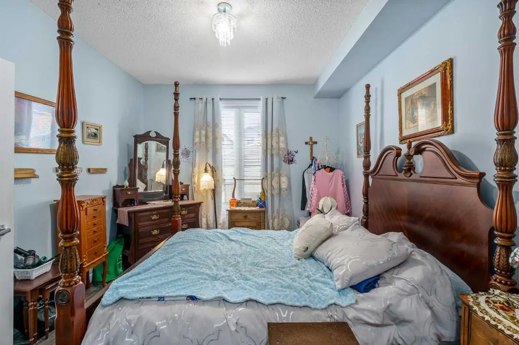 1140 Taradale Drive NE, #1116