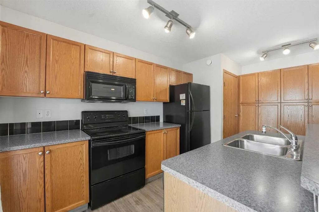 20 Jacobs Close, #41