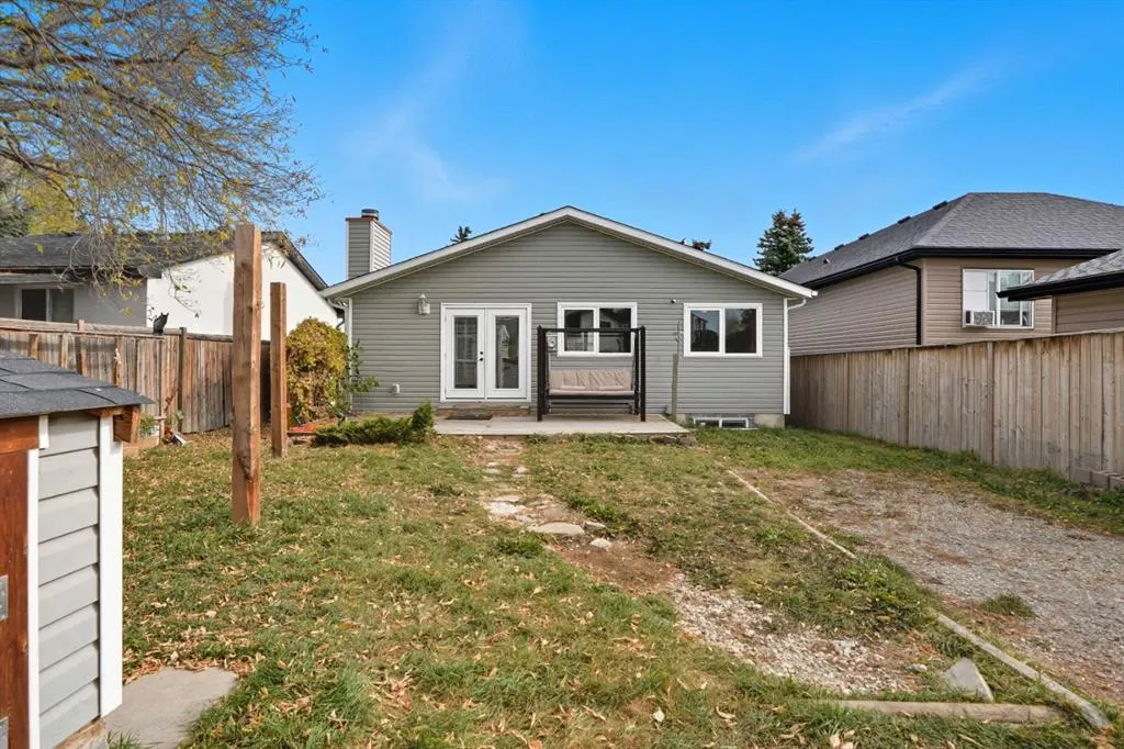 108 Falchurch Crescent NE