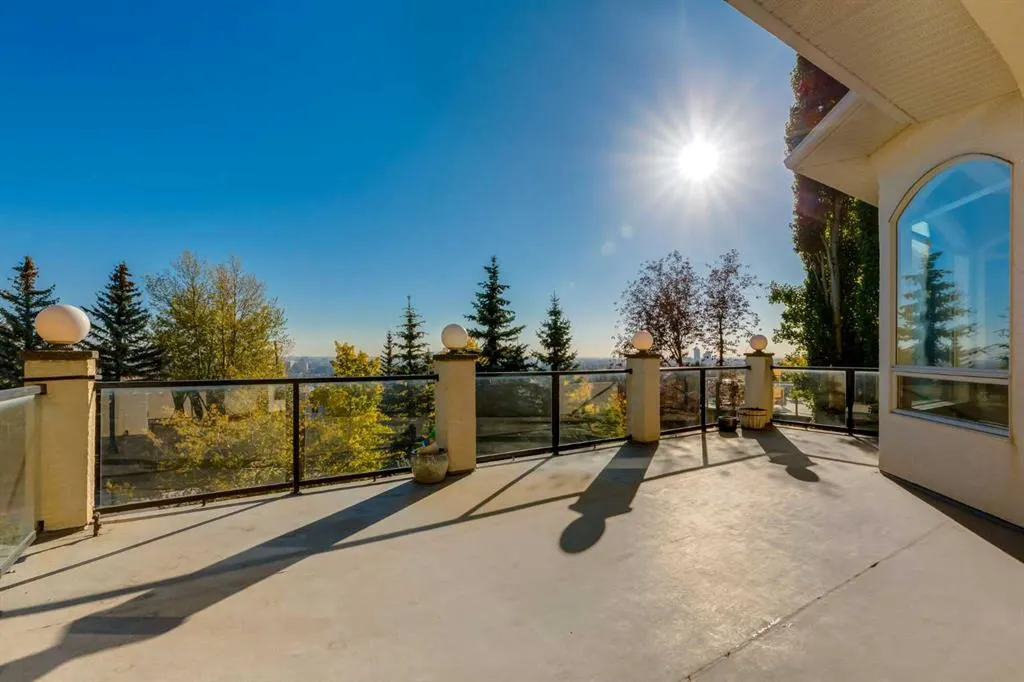 14 Patina Lane SW