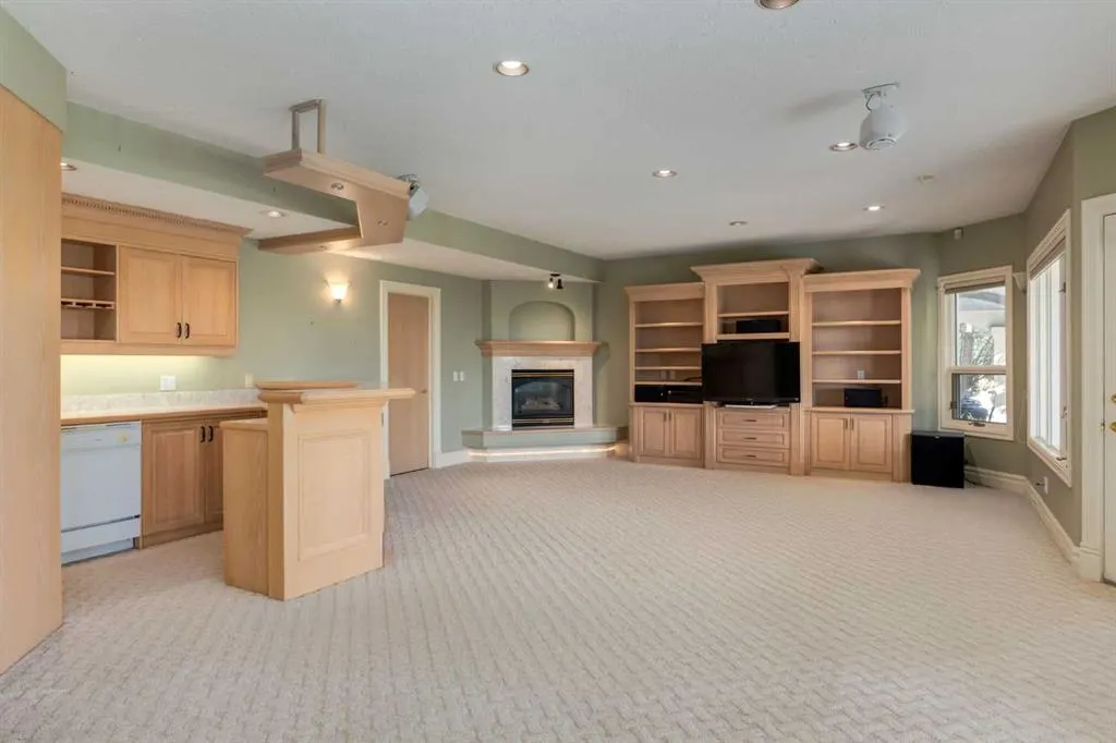 14 Patina Lane SW
