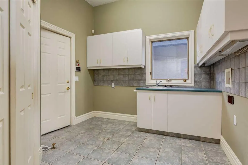 14 Patina Lane SW