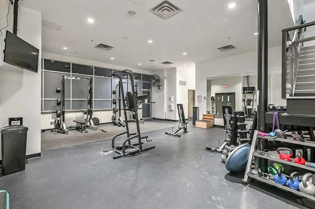 1410 1 Street SE, #407