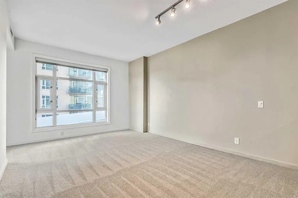 1410 1 Street SE, #407