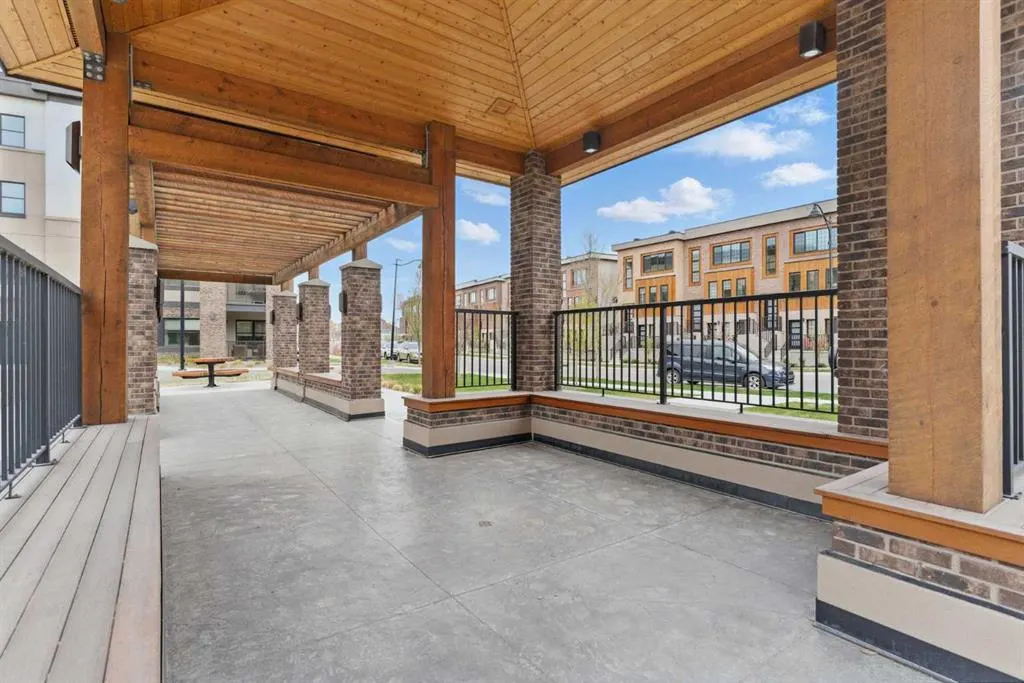 80 Greenbriar Place NW, #1312