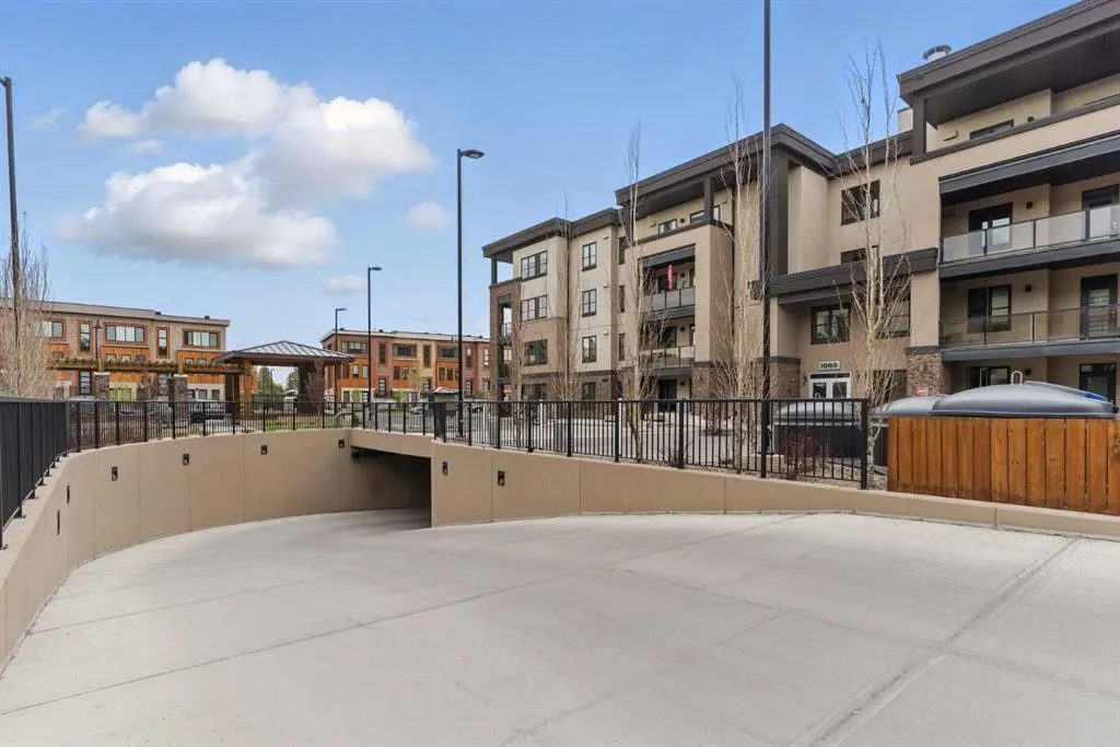 80 Greenbriar Place NW, #1312