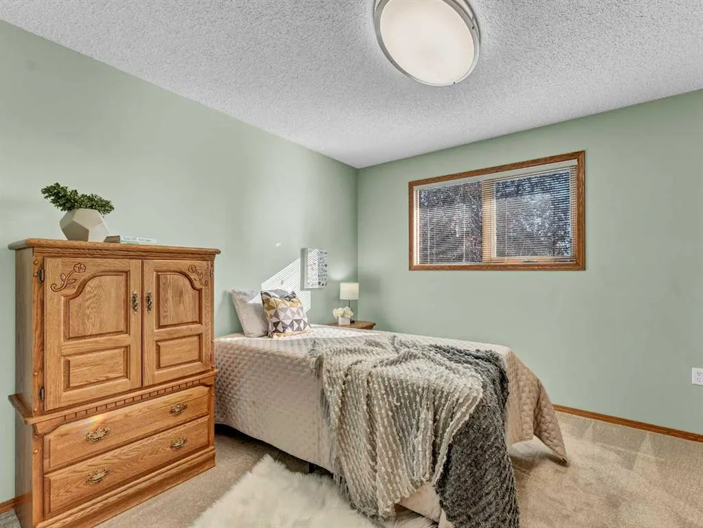 43 Prairie Court NE