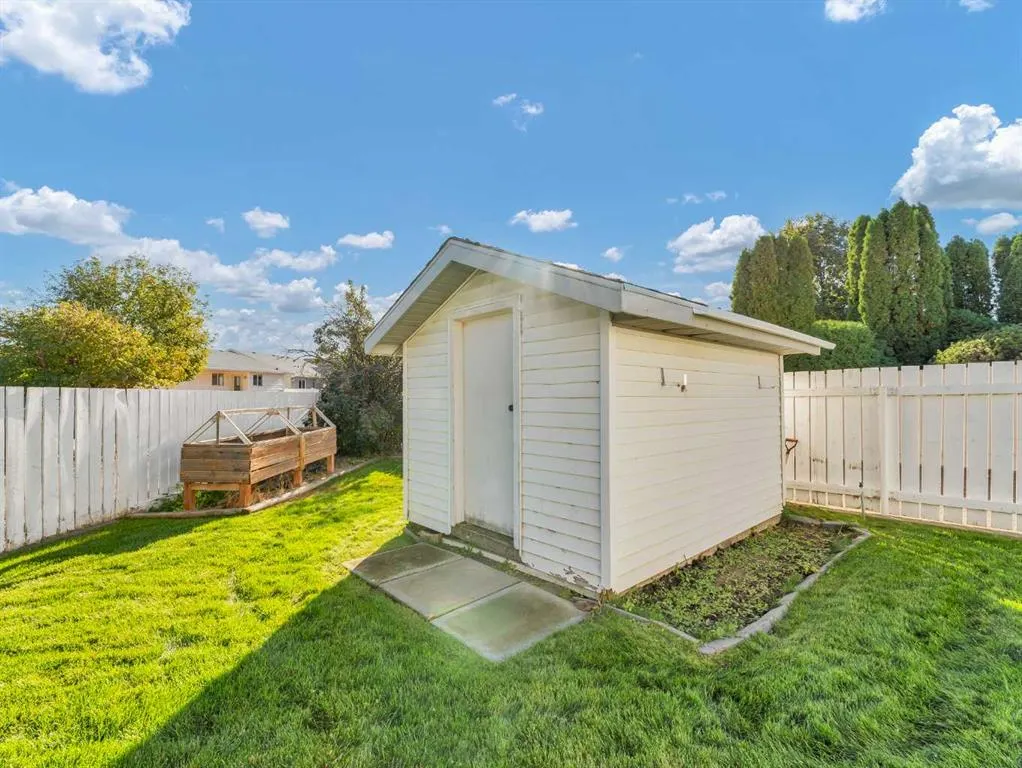 43 Prairie Court NE