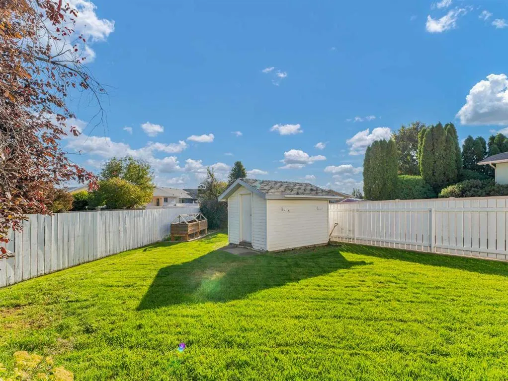43 Prairie Court NE