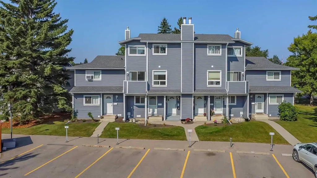 200 Shawnessy Drive SW, #14