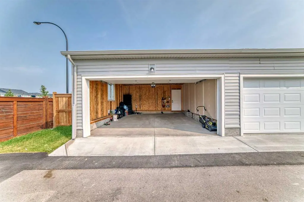 9 Sage Hill Path NW