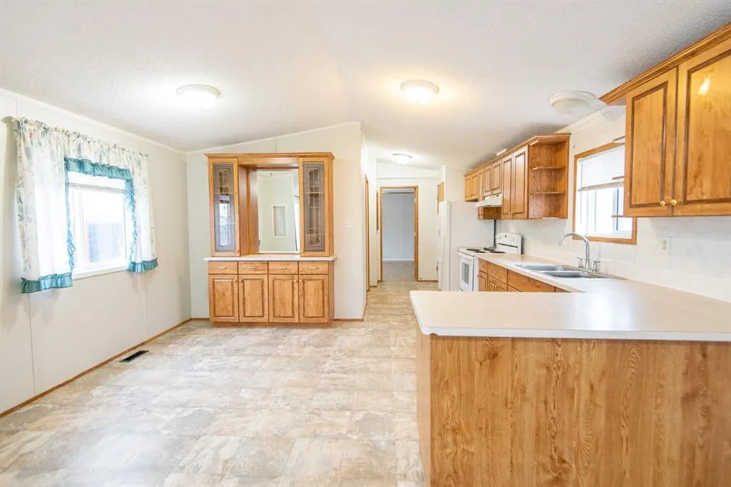 10417 110 Ave