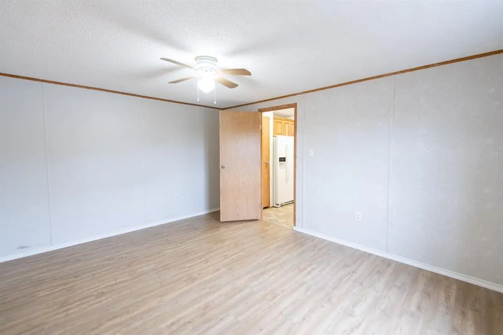 10417 110 Ave