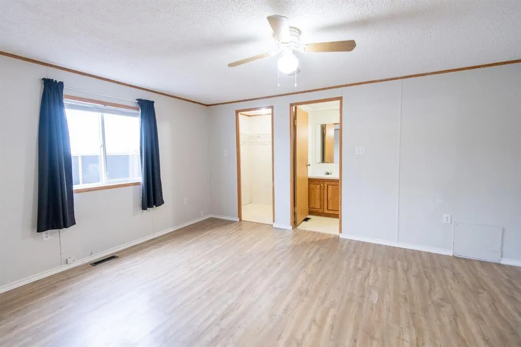 10417 110 Ave