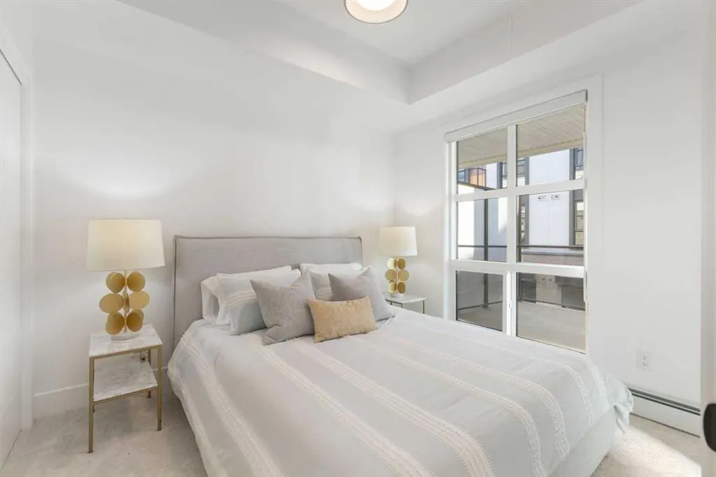 4270 Norford Avenue NW, #1204